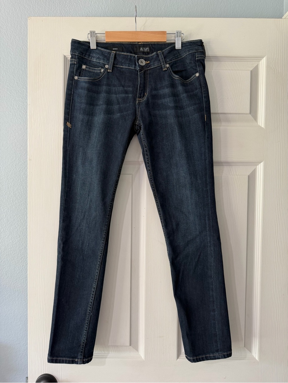 a.n.a Dark Wash Skinny Jeans 28/6P